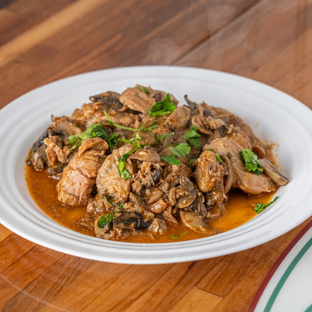 Veal & Mushrooms Hot Roll.